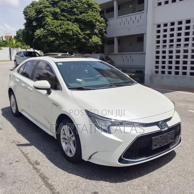 Toyota Corolla 2020 White · Photo 1