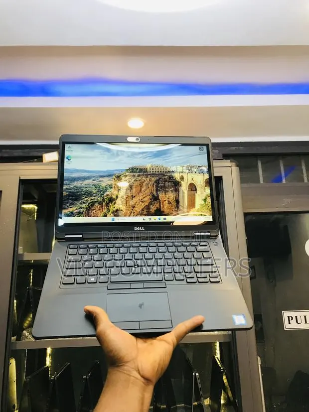 Laptop Dell Latitude 14 E5470 8GB Intel Core i5 SSD 256GB · Photo 1
