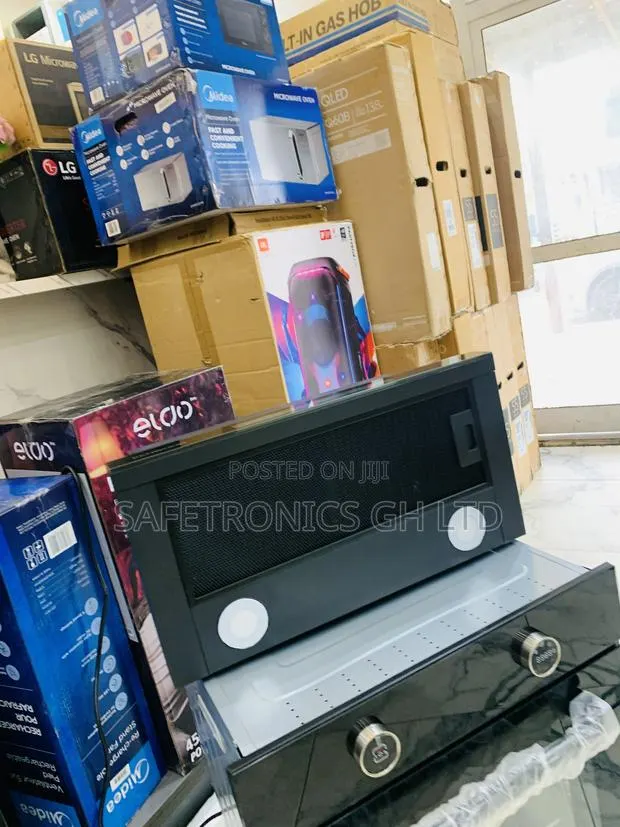 Classic Sleek Kenwood 90cm Extractor (Range Hood). · Photo 1
