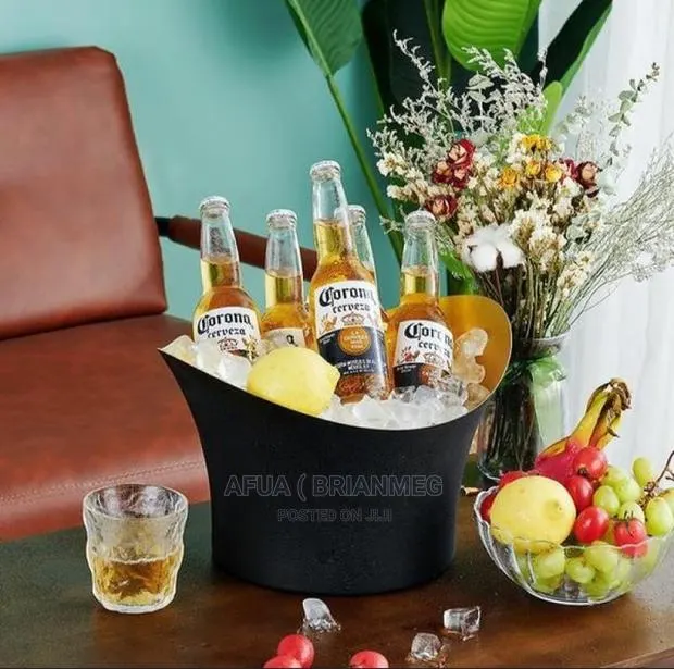 Champagne Bucket · Photo 1
