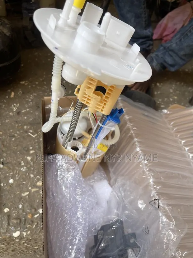 Range Rover Evoque Fuel Pump 2017 to 2022 · Photo 1