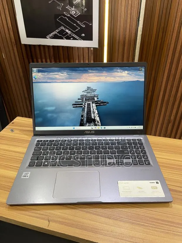 Laptop Asus Vivobook 15 8GB Intel Core i5 SSD 256GB · Photo 1