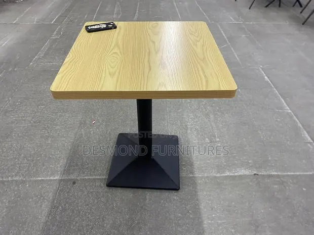 Restaurant Table / Bar Table · Photo 1
