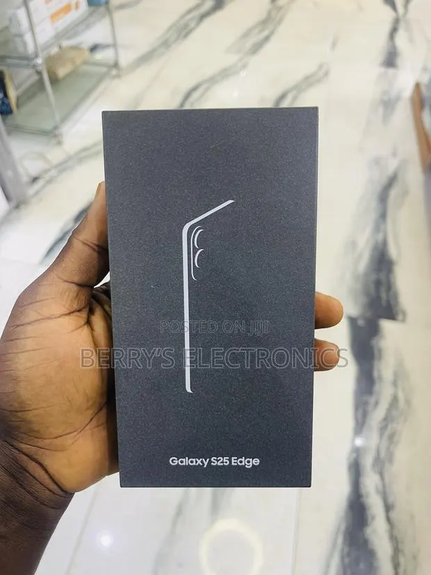 New Samsung Galaxy S25 Edge 256 GB Black · Photo 1