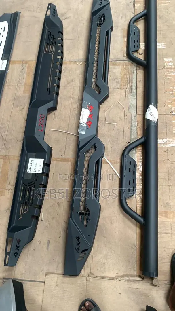 Toyota Tacoma Side Steps for Sale · Photo 1
