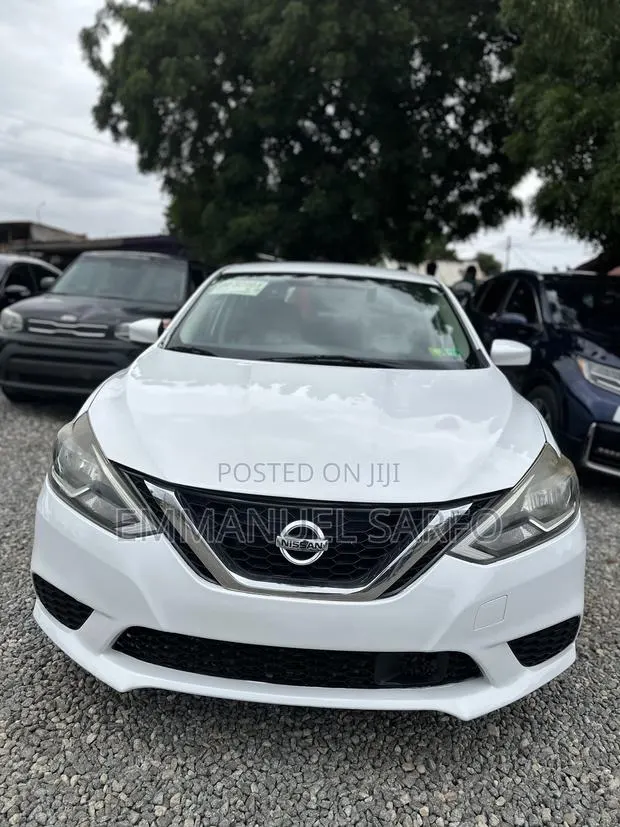Nissan Sentra S 2018 White · Photo 1