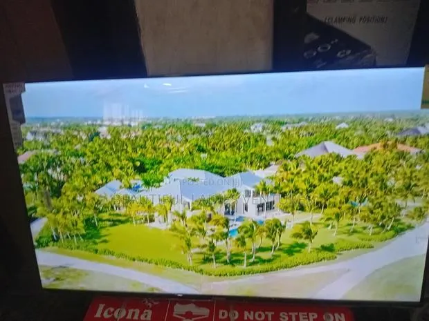 Asano 50” Smart Tv – Stunning Picture Seamless Streaming · Photo 1