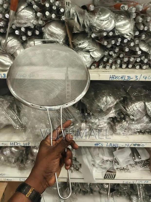 Stainless Steel Fine Mesh Strainer · Photo 1
