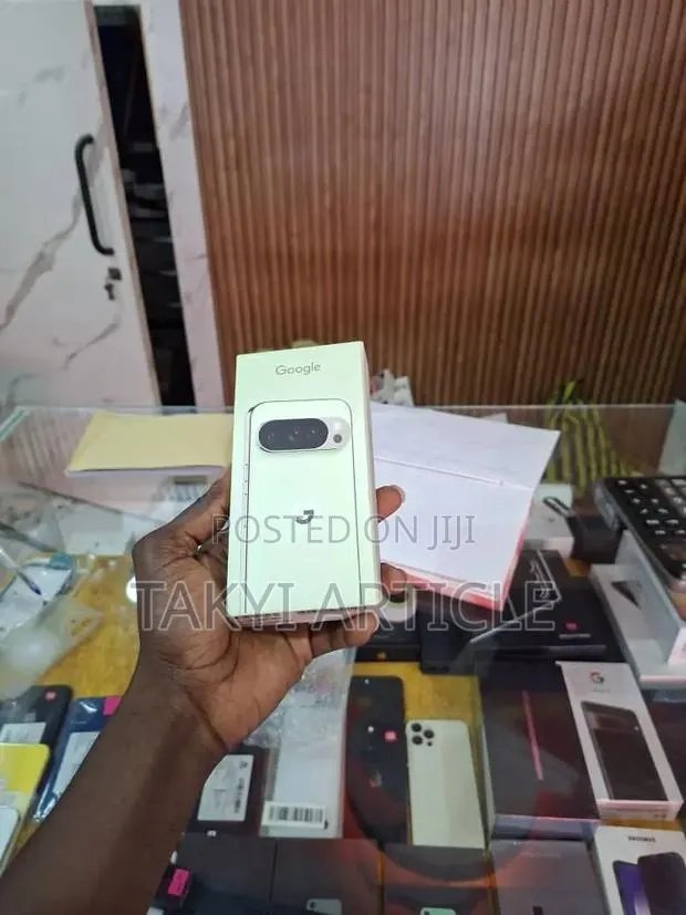 New Google Pixel 10 Pro 256 GB Gray · Photo 1