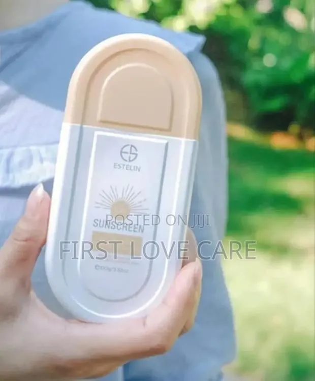Estelin Sunscreen SPF 100 Pa+ · Photo 1