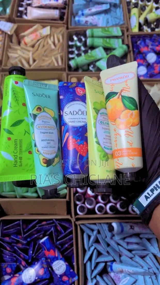 Hand Cream in Bulk ( 100 Pieces) · Photo 1