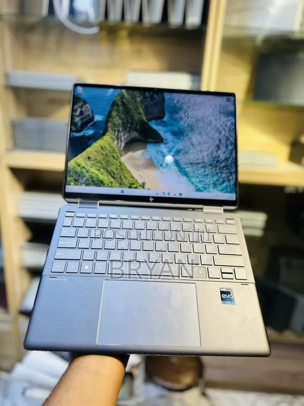 Laptop HP Spectre 14 16GB Intel Core i7 SSD 512GB · Photo 1