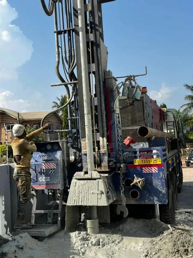 Borehole Mechanization · Photo 1