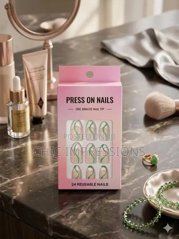 Reusable Press on Nails 24pcs · Photo 1