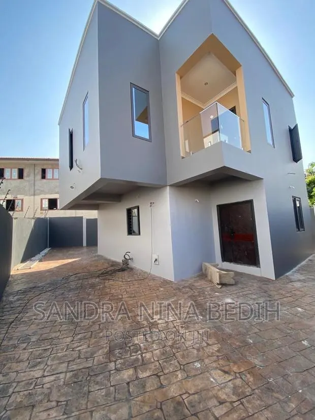 3bdrm House in Ogbojo, East Legon for rent · Photo 1