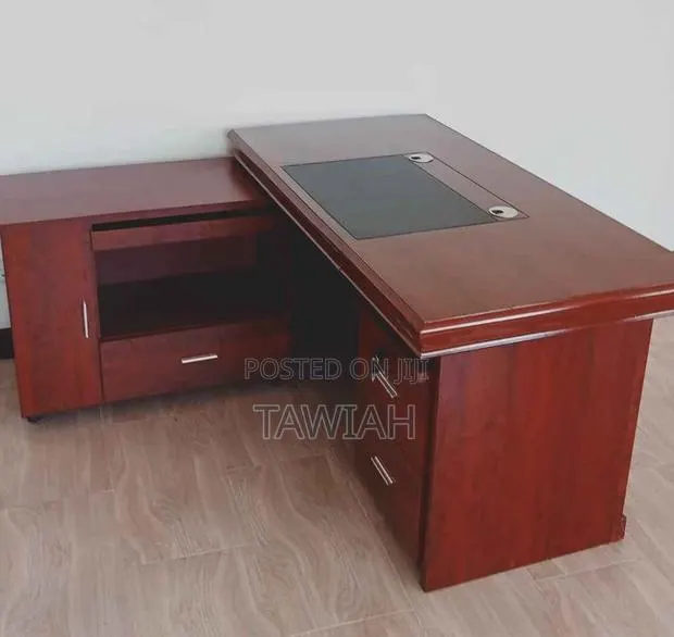 New Model Office Desk · Photo 1