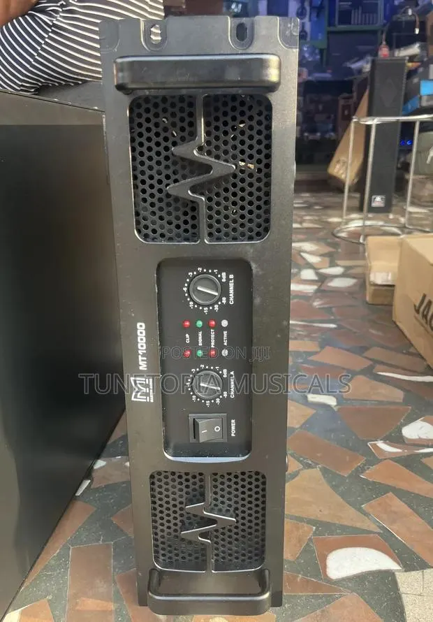 Martin Audio Mt10000 Power Amplifier. · Photo 1