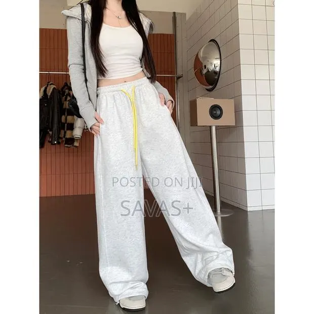 Joggers and Sweatpants · Photo 1