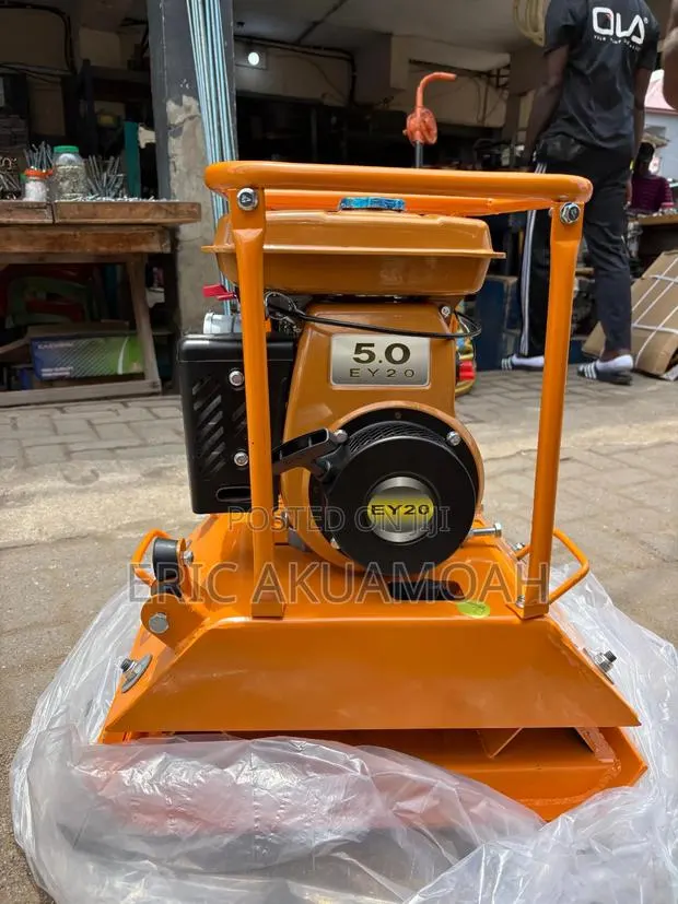 C-90 Plate Compactor · Photo 1