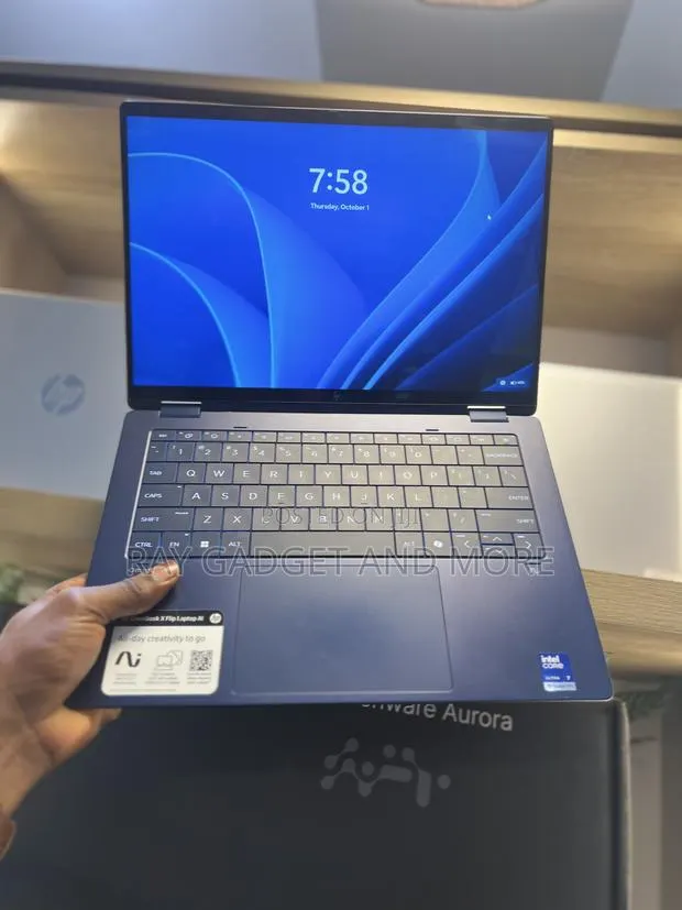 Laptop HP OmniBook X Flip 14" 16GB Intel Core Ultra 7 SSD 1T · Photo 1