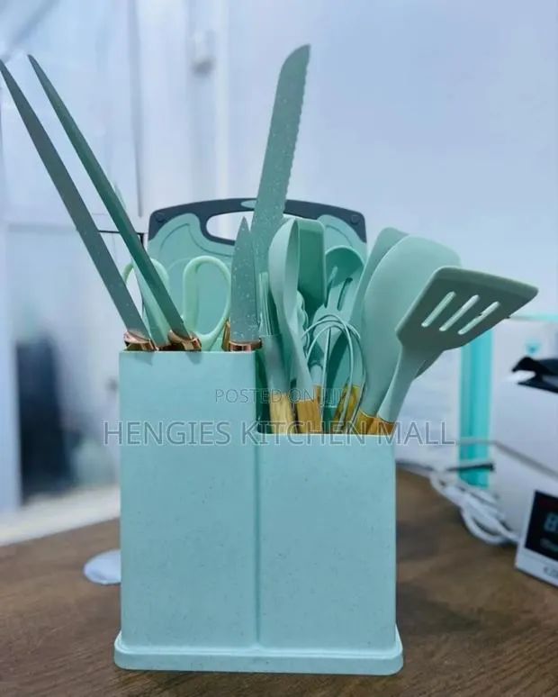 19-Piece Silicone Ladles + Knives and Chopping Board · Photo 1