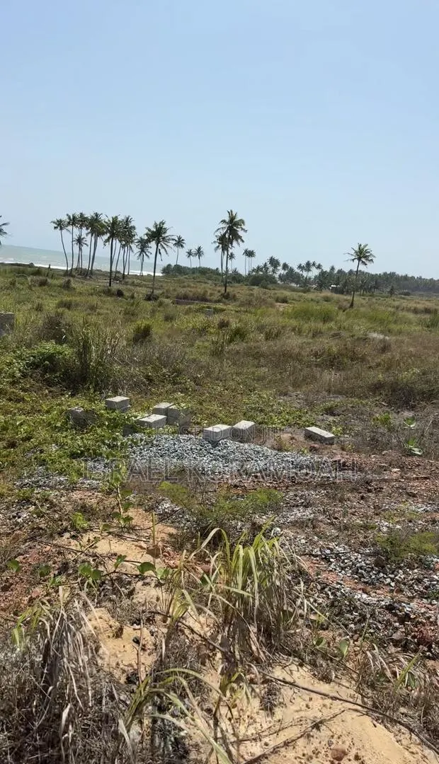22 Acres of Direct Beach Front Land for Sale · Photo 1