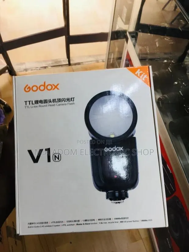 Godox V1n: Soft, Even Light for Stunning Nikon Images · Photo 1