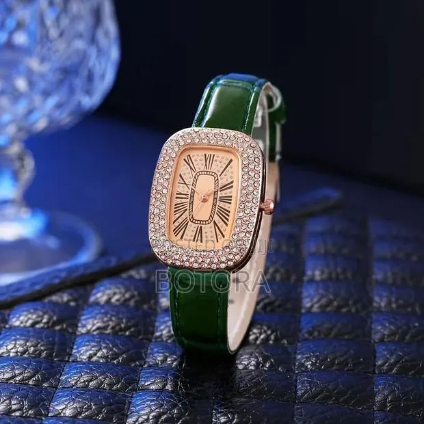 Battery Replacement Required Women’S Starry Dial Watch Bracelet Set · Photo 1