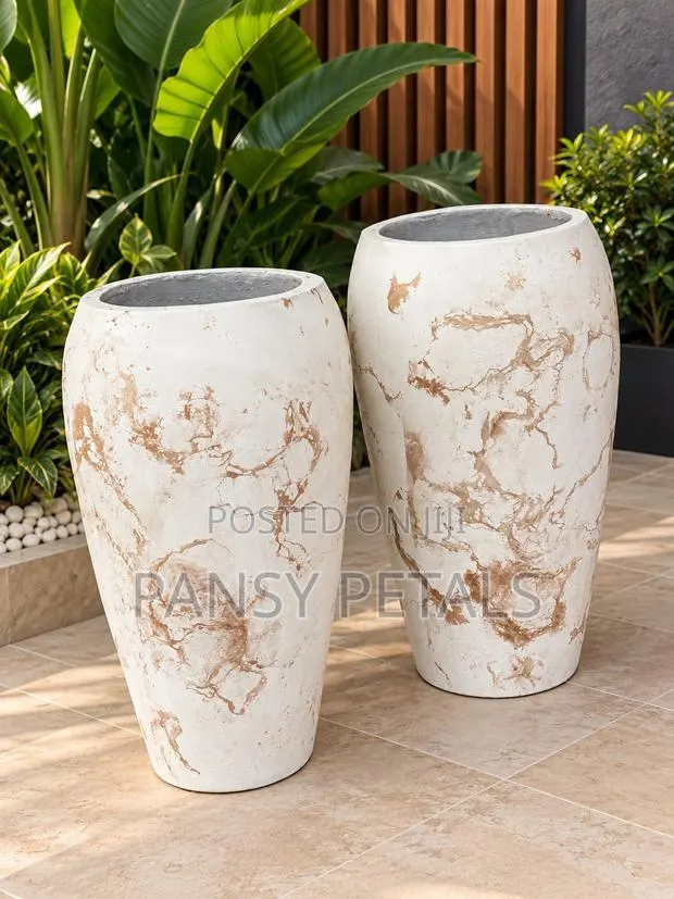 Flower Pot for Sale · Photo 1
