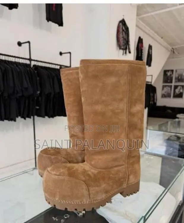 Brown Suede Balenciaga Alaska Fur High Boots a Track Sole Round Toe · Photo 1