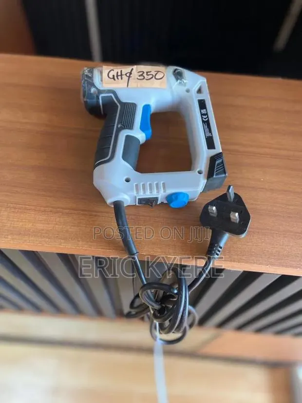 Electric Staple Gun / Nailer – Uk Used · Photo 1