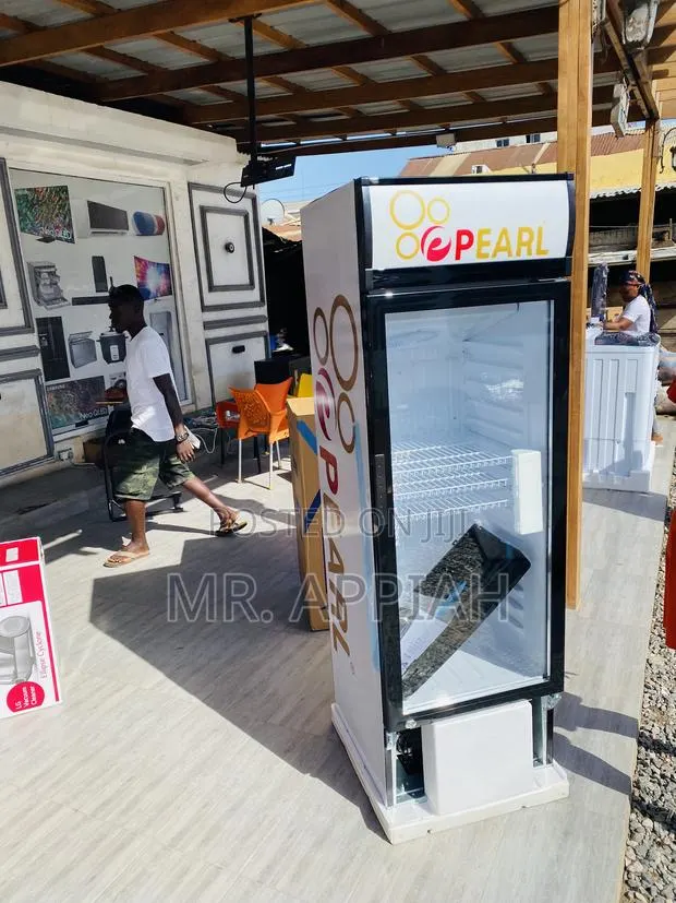 Extremely Chilling Pearl PVC-316-2b 1 Door Display Fridge. · Photo 1