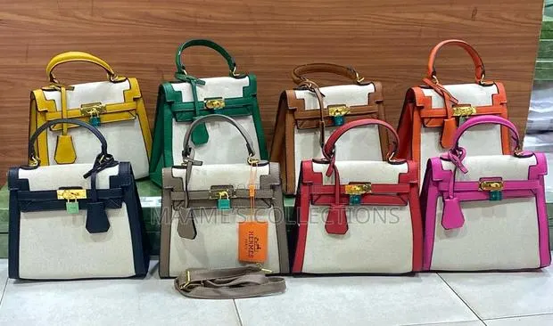 Women Handbags · Photo 1