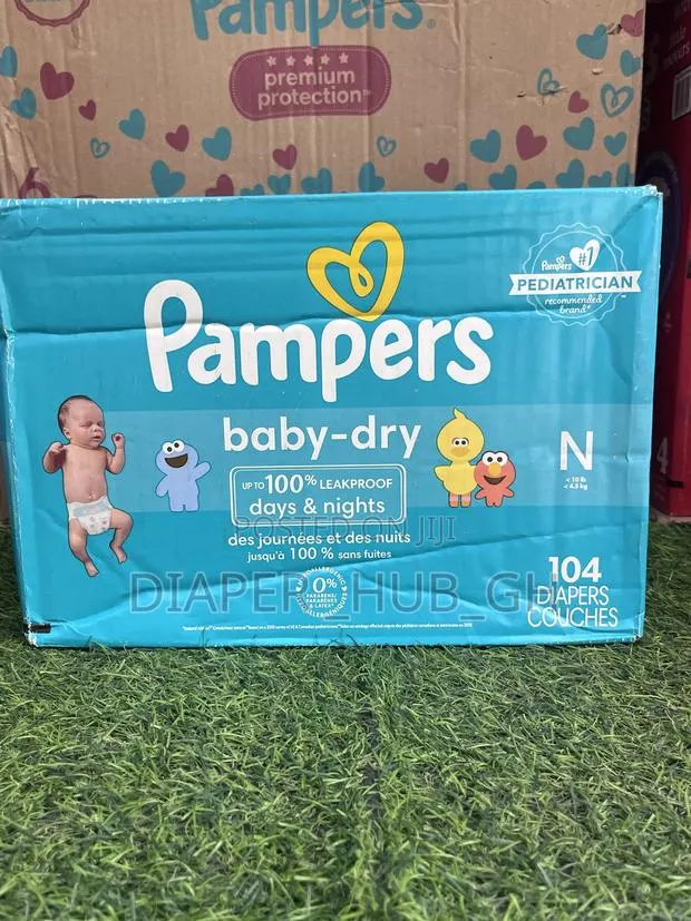 Baby Dry Diapers Newborn - Size 0, 104 Count,. (0-4.5kg) · Photo 1