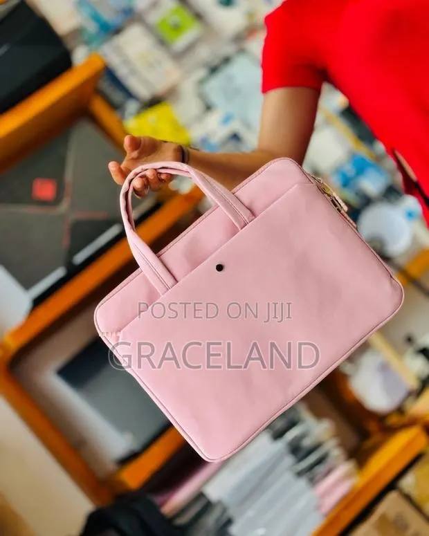This Is Original Apple Macbook Pro-Air Laptop Bag 14-15 Inches Only · Photo 1
