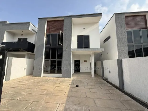 3bdrm House in East Airport for sale · Photo 1