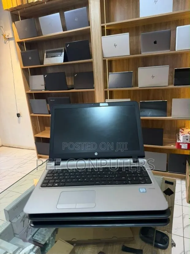 Laptop HP ProBook 450 G3 8GB Intel Core i5 HDD 500GB · Photo 1