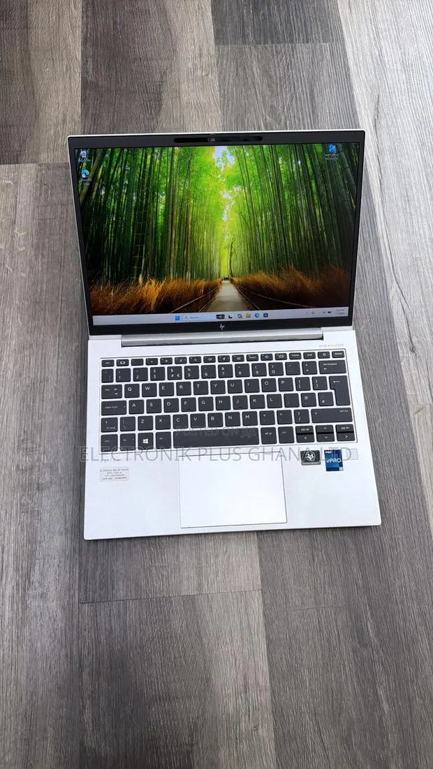 Laptop HP EliteBook 830 G9 16GB Intel Core i5 SSD 256GB · Photo 1