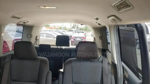 Toyota Voxy V 2WD 7-Seater 2016 Black · Photo 1