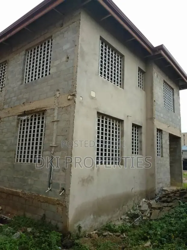 4bdrm House in Dki Properties, Malejor for sale · Photo 1