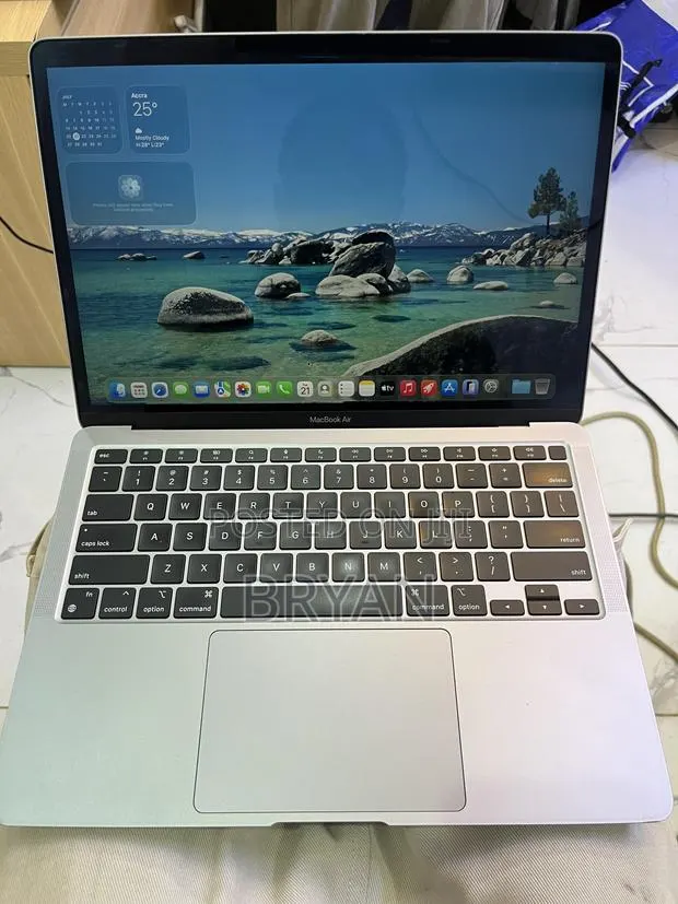 Laptop Apple MacBook Air 2020 M1 8GB Apple M1 SSD 256GB · Photo 1