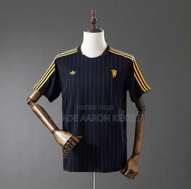 Authentic Club Jerseys · Photo 1
