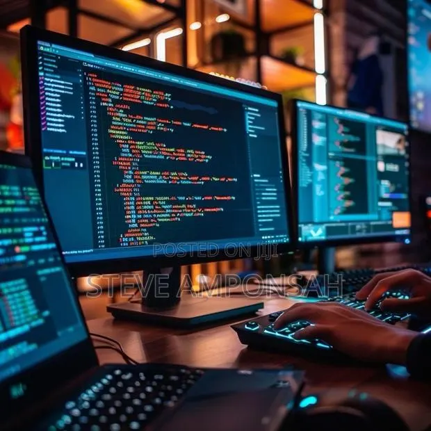 Freelance Full Stack Web Developer · Photo 1