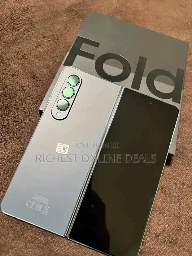 New Samsung Galaxy Z Fold4 512 GB · Photo 1