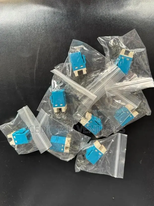 RJ 45 Keystone/Faceplate · Photo 1
