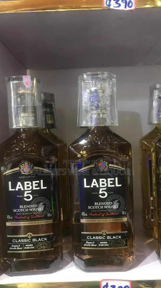 Label 5 Blended Scotch Whisky -Scotland 1 L · Photo 1