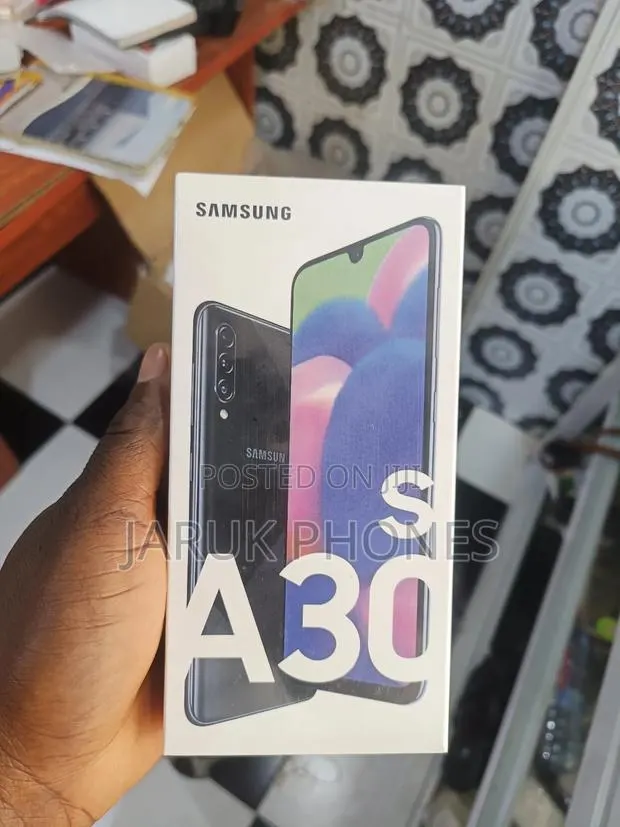 New Samsung Galaxy A30s 128 GB Black · Photo 1
