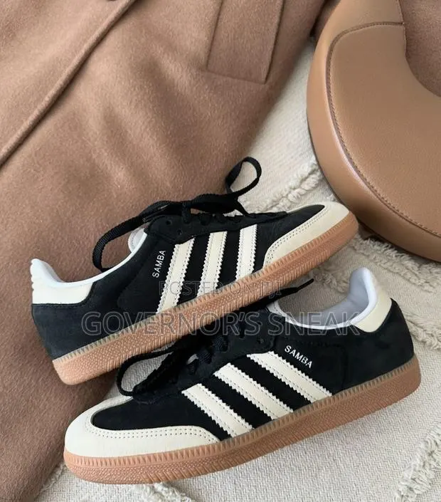 Adidas Samba Black & Cream · Photo 1