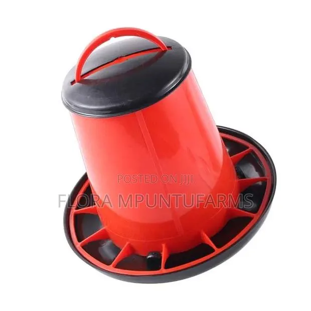 6kg Poultry Feeders · Photo 1