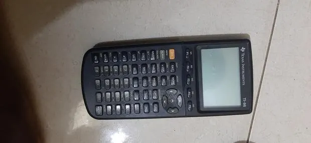 Texas Instruments TI 86 · Photo 2